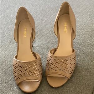 Nine West beige heels